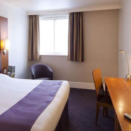 Premier Inn Stoke-On-Trent Εξωτερικό φωτογραφία