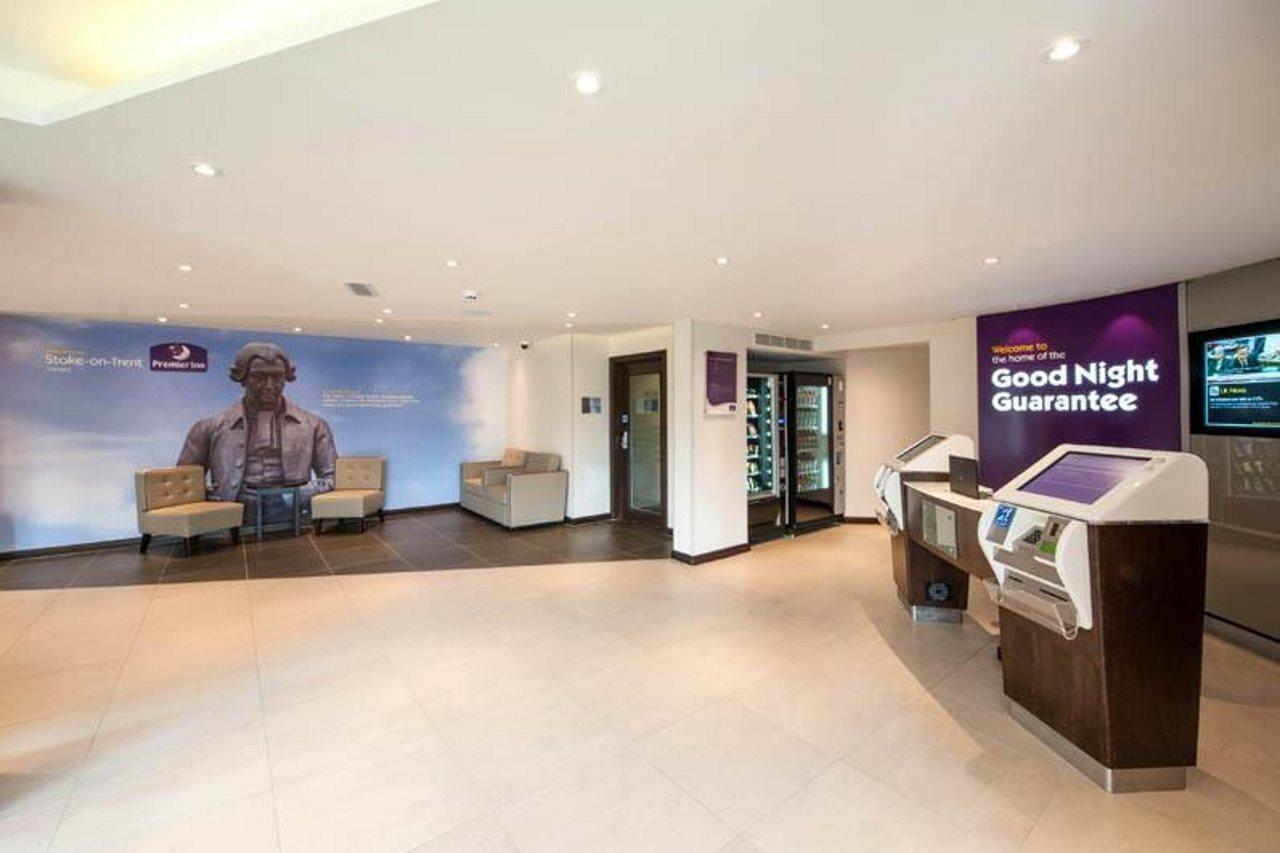 Premier Inn Stoke-On-Trent Εξωτερικό φωτογραφία