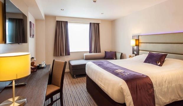 Premier Inn Stoke-On-Trent Εξωτερικό φωτογραφία